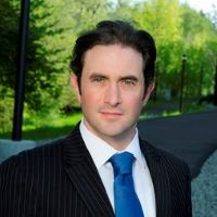 Senior Investment Counselor Aaron Brown