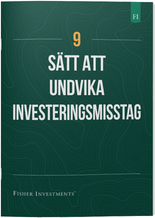 Ett mörkblått broschyromslag med titeln ”9 sätt att undvika investeringsmisstag”. Längst ner på omslaget är det en logotyp för Fisher Investments Norden.